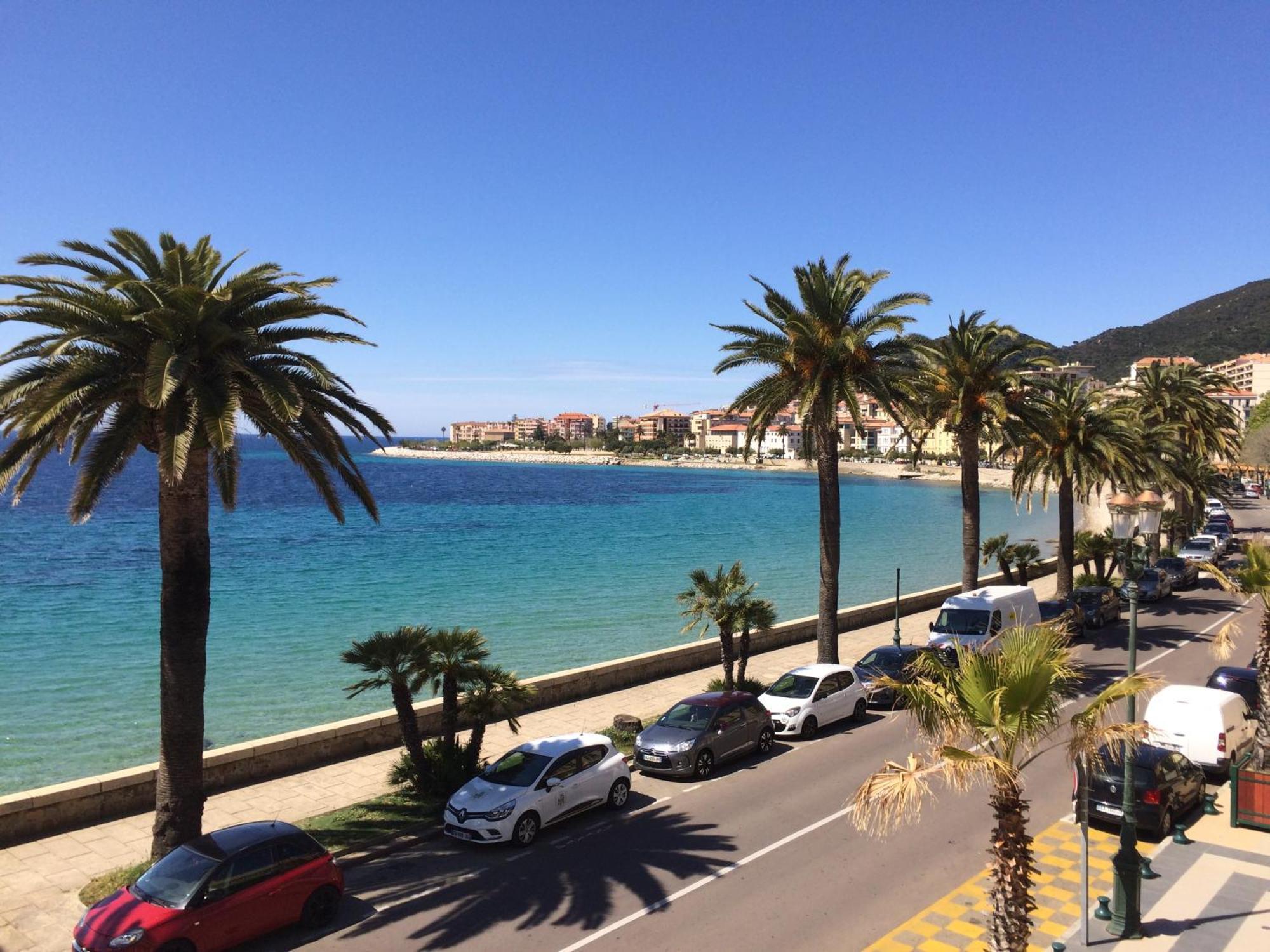 Grand T2 Standing Ajaccio Proche Centre Et Plages Vue Panoramique Parking Prive Exteriör bild